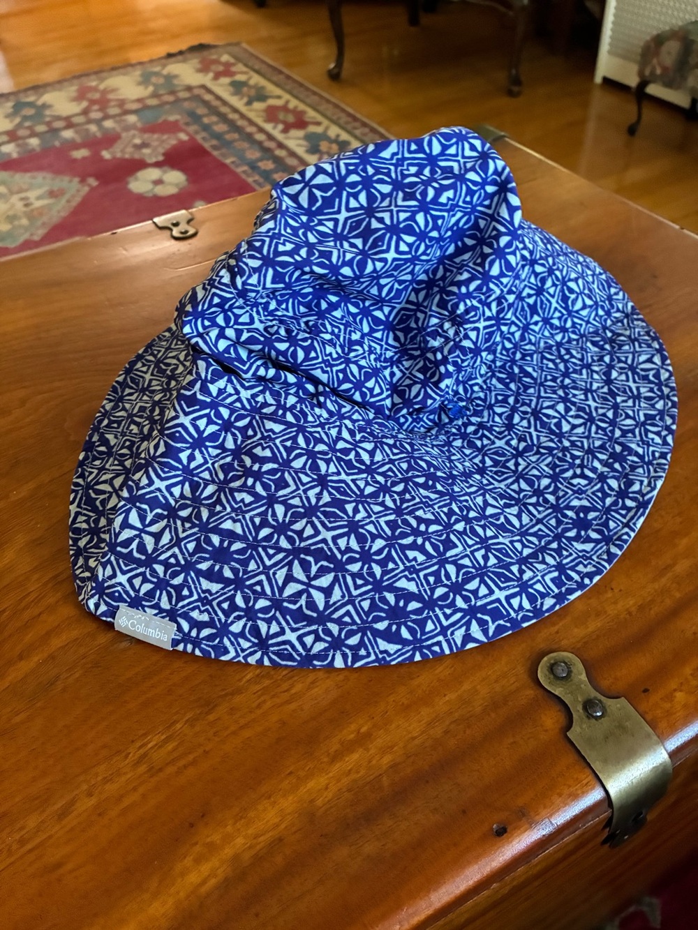 Columbia Women's Blue Geometric Sun Hat